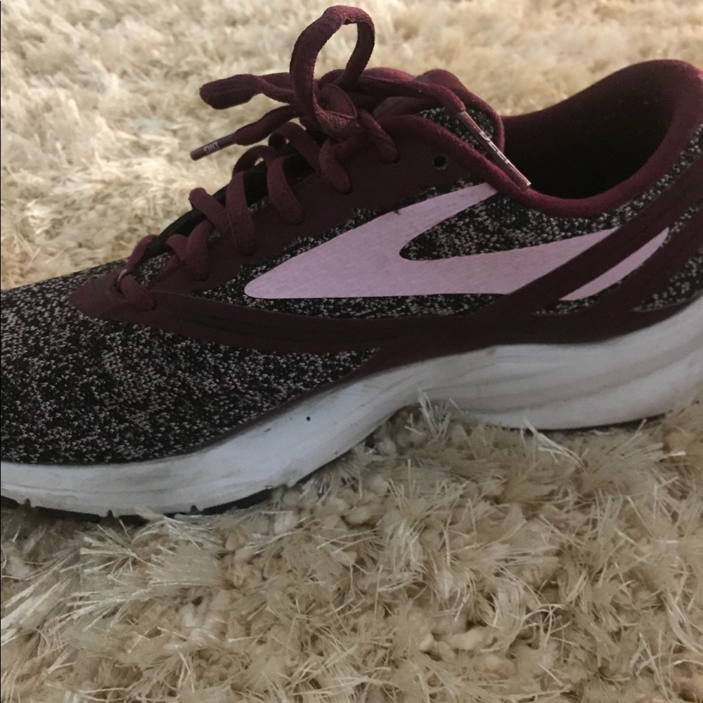 Brooks Launch 4 (purple)